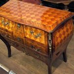 165 1374 CHEST OF DRAWERS